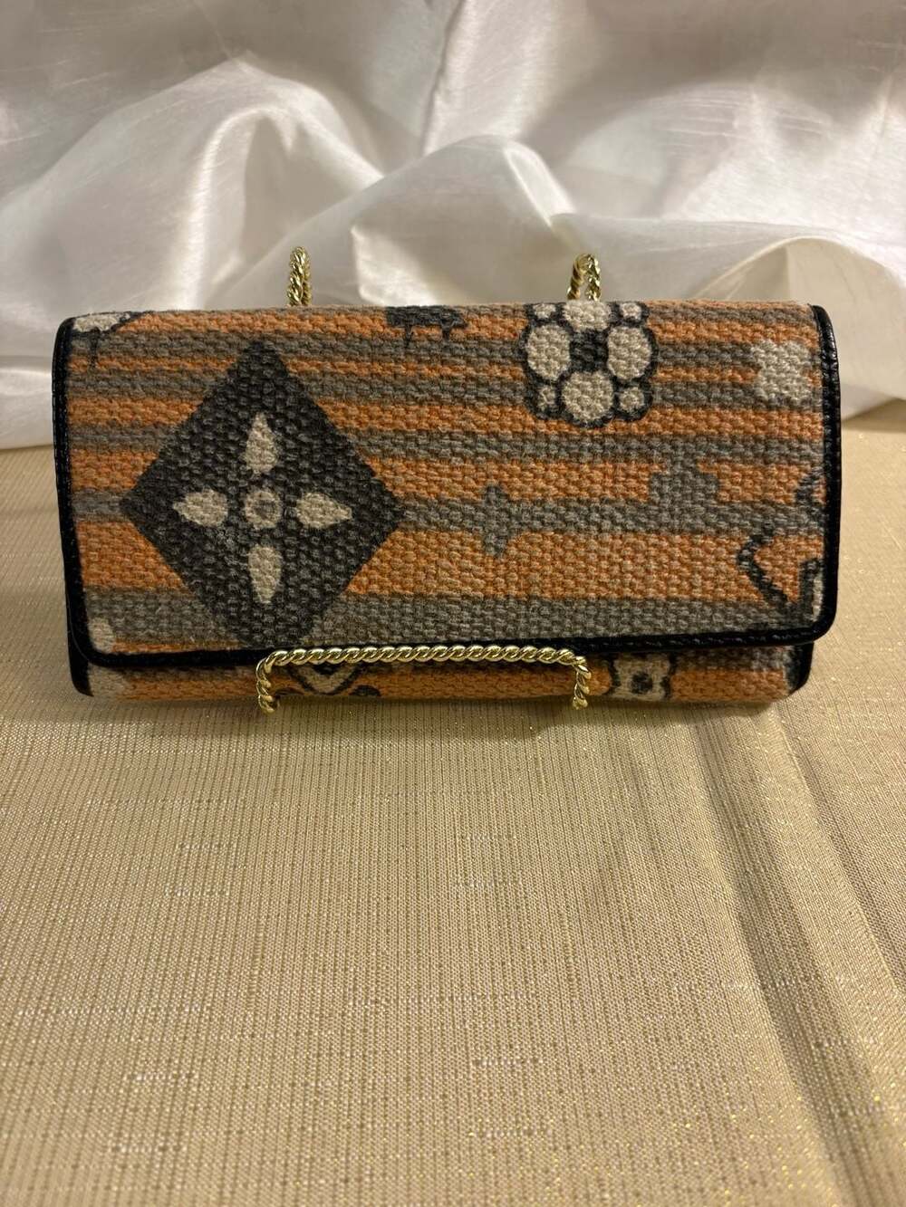 Unbranded Geometric Pattern Woven Clutch Wallet with Chain
